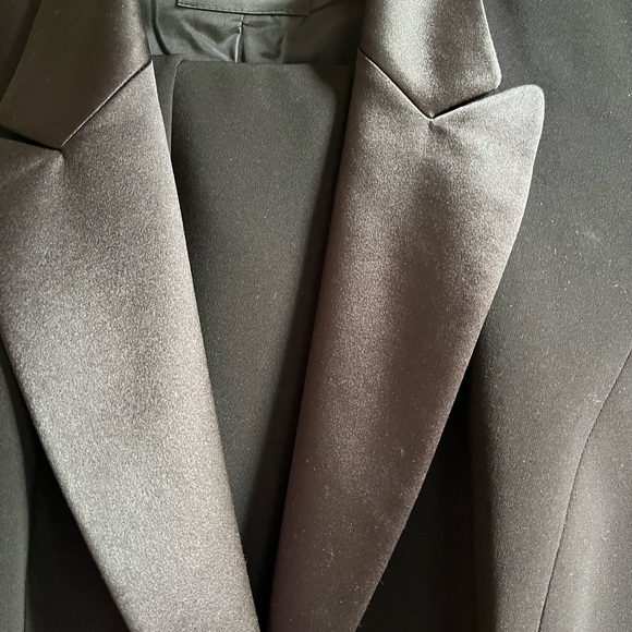 Gorgeous two-piece pantsuit with blazer and long skirt - Picture 4 of 8